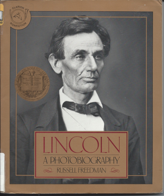 LINCOLN - A Photobiography